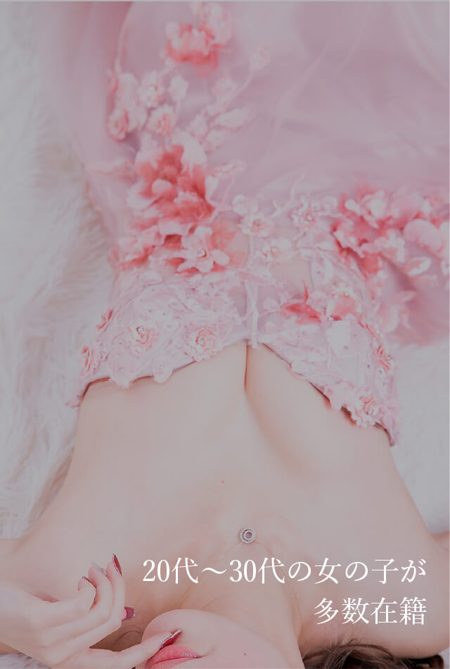 落ち着いた店内はシックで大人な雰囲気